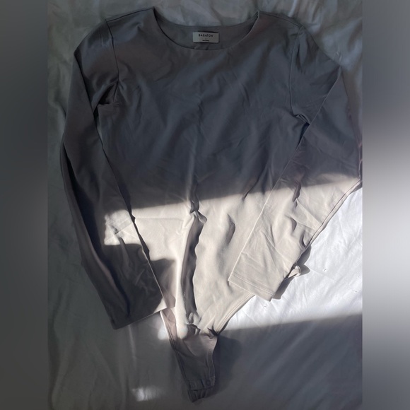 Aritzia Babaton Contour Longsleeve Bodysuit Size Large - Picture 2 of 3